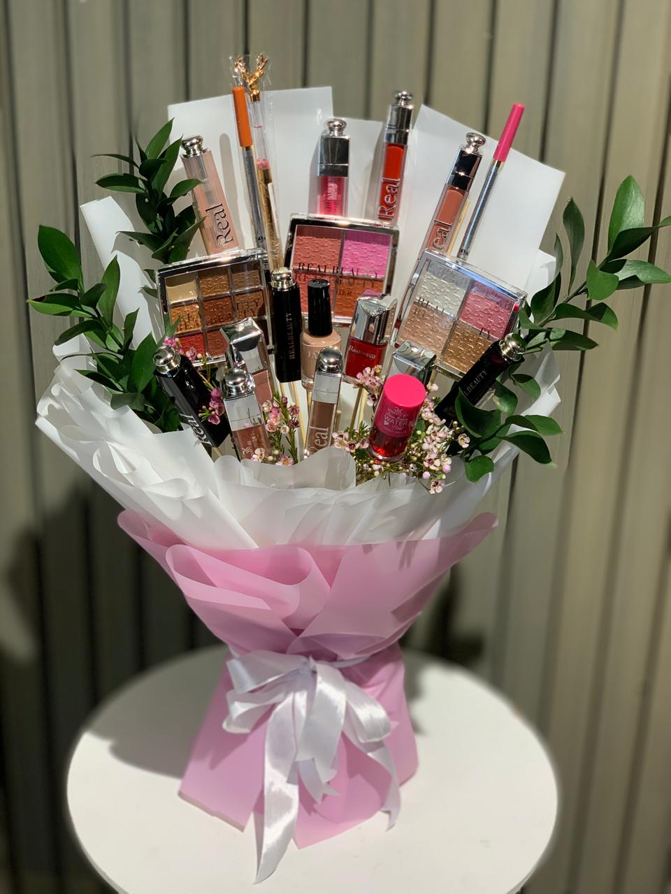 بوكيه مكياج متكامل مع تنسيق